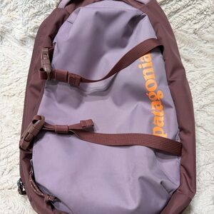 Patagonia 8L Atom Lavender and Mauve Crossbody Bag